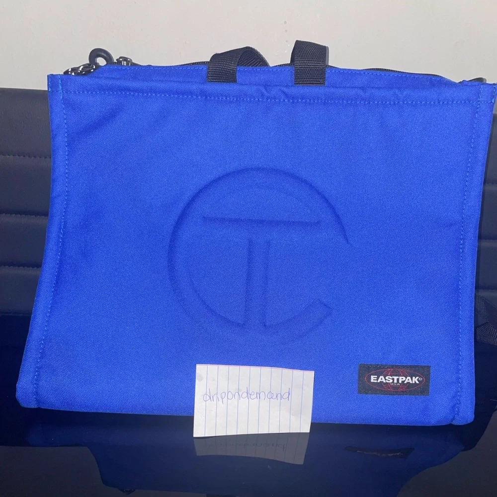 Medium Eastpak X Telfar Painter’s Tape Shopper - Picture 2 of 7